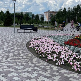 Кемеровская область, ПГТ Бачатский, парк «Юбилейный» Кемеровская область, ПГТ Бачатский, парк «Юбилейный»